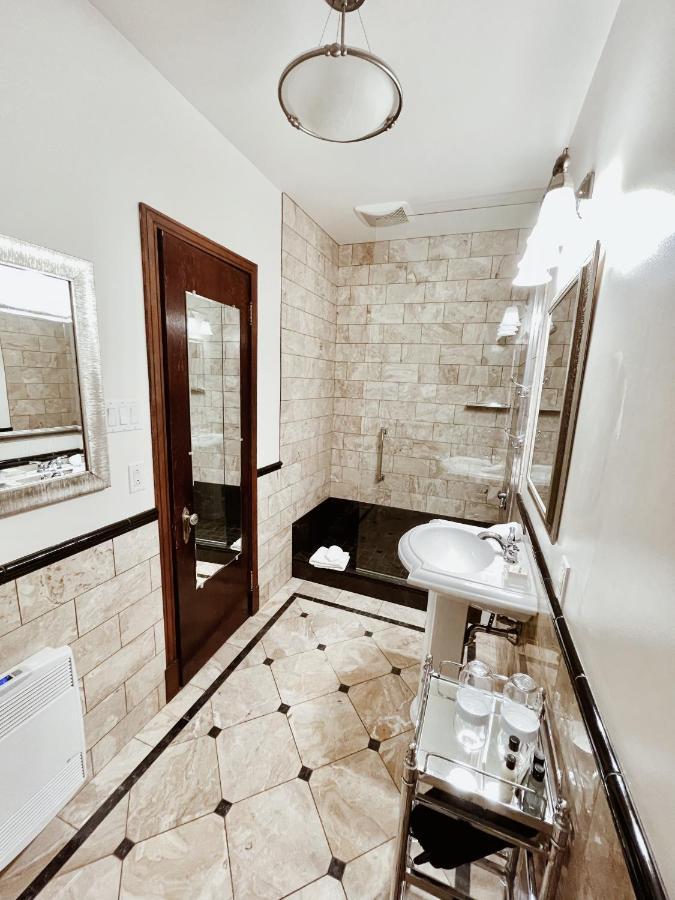 Hotel Manoir D'Auteuil Québec Buitenkant foto
